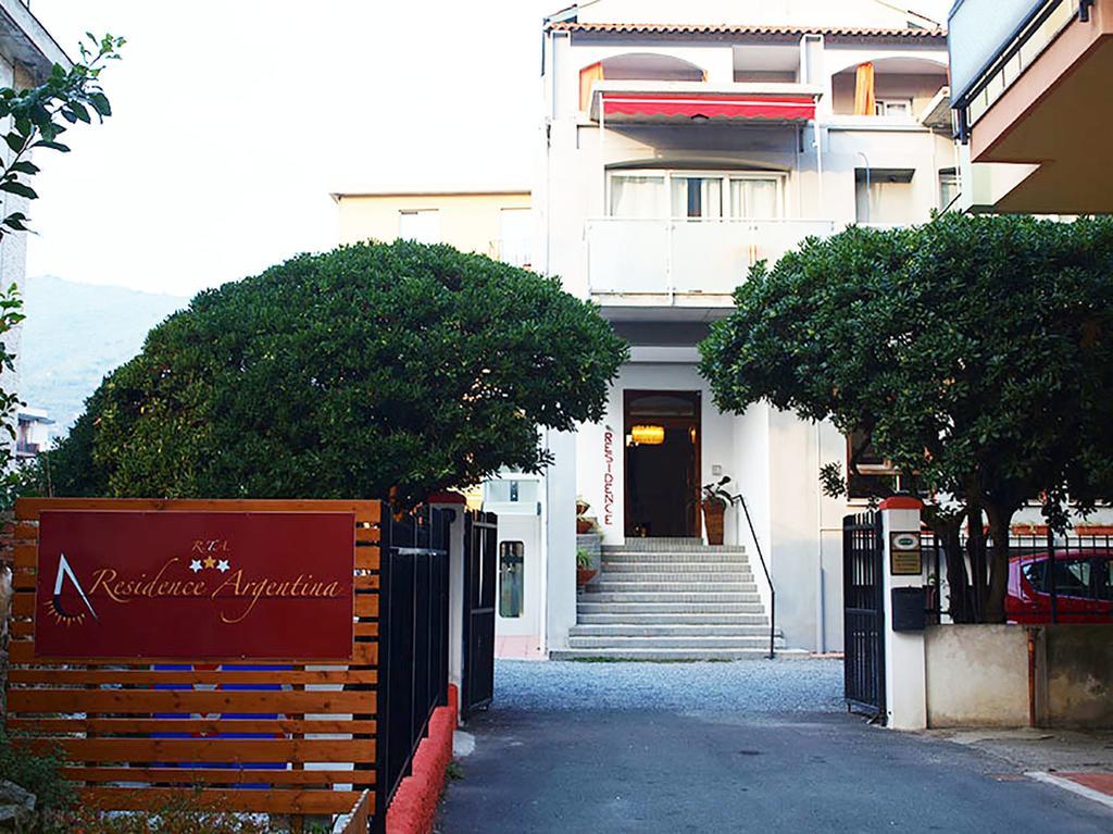 Residence Argentina R.T.A. Spotorno Exterior photo